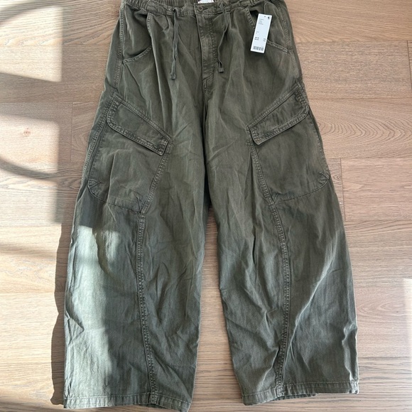 NWT Urban Outfitters BDG Station Cocoon Baggy Barrel Leg Cargo Pant - Picture 5 of 9